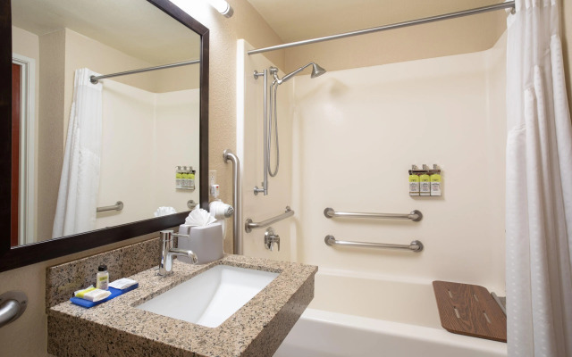 Holiday Inn Express & Suites Denver SW-Littleton by IHG