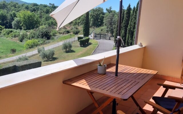 Sleeps 6 - Private Pool - Remote Countryside Villa