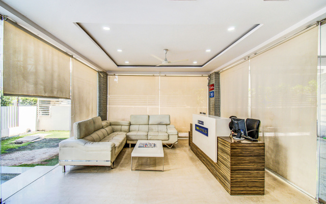 Fabhotel Pearl City
