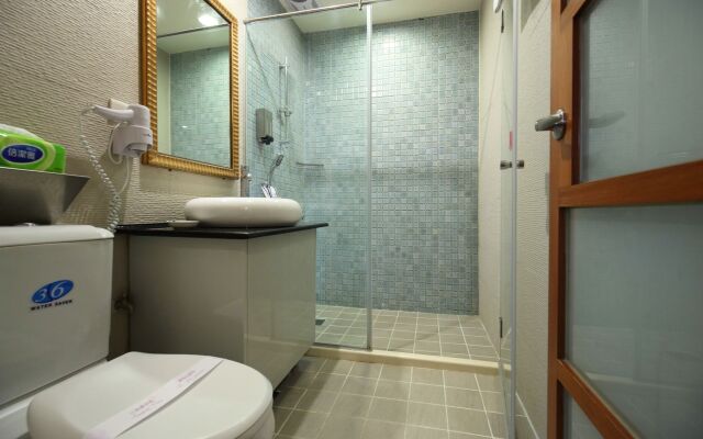 Corner B&B