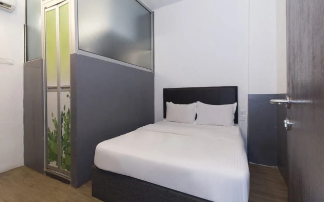 Super OYO 251 Intime Hotel