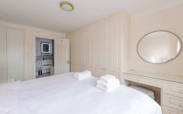 Unique Waterfront 2BD Flat - Rotherhithe