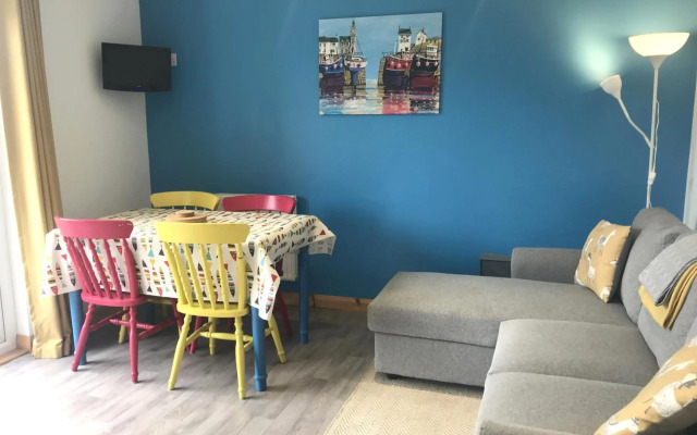 Kingfisher Glamping Cabin