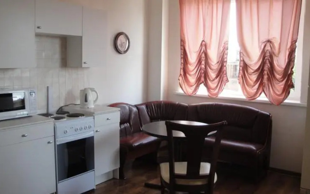 7 Квадратов на Зиповской