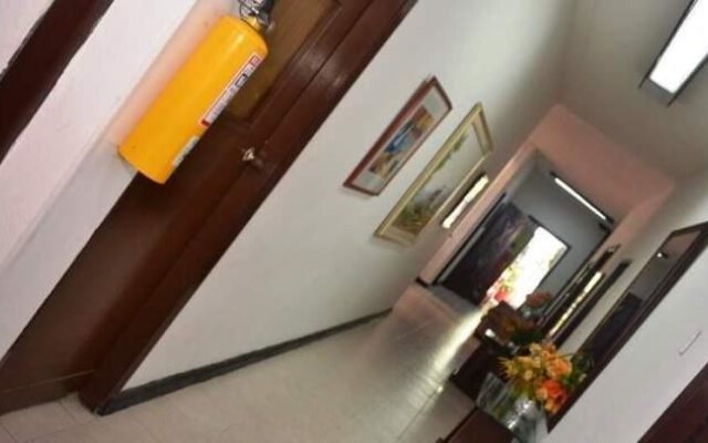Hostal Calamar