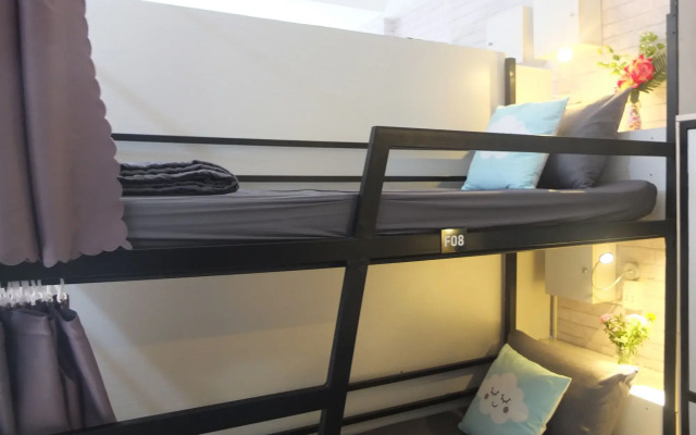 S Phuot Airport Hostel
