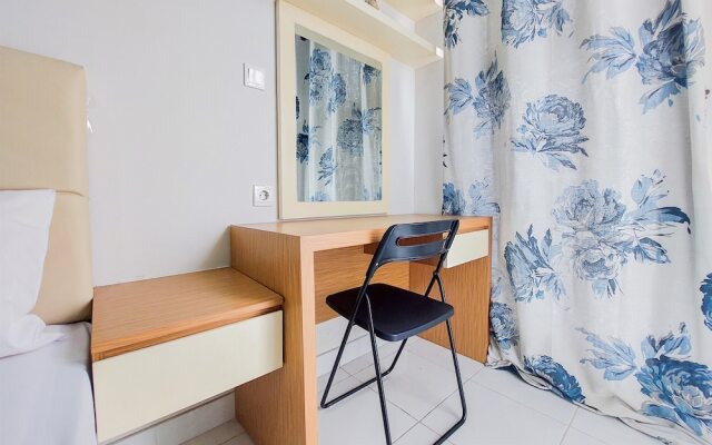 Homey And Elegant Studio Amazana Serpong Apartment