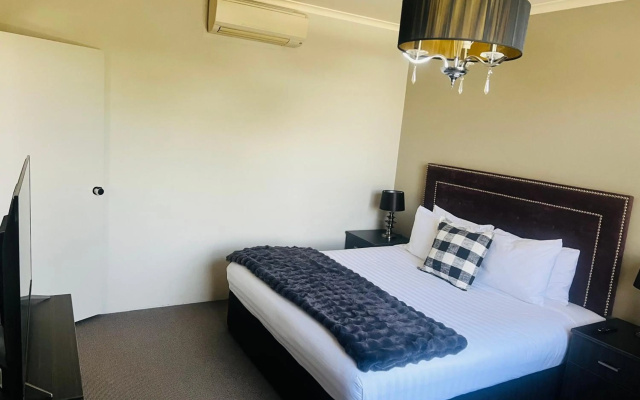 Pavilion Hotel Wagga Wagga – Guest Rooms – Wagga Wagga