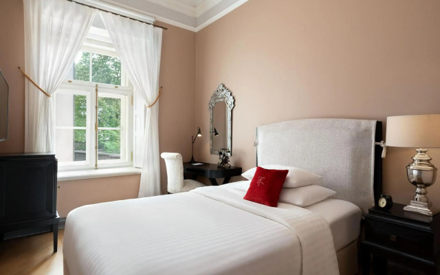 Hotel Telegraaf, Autograph Collection