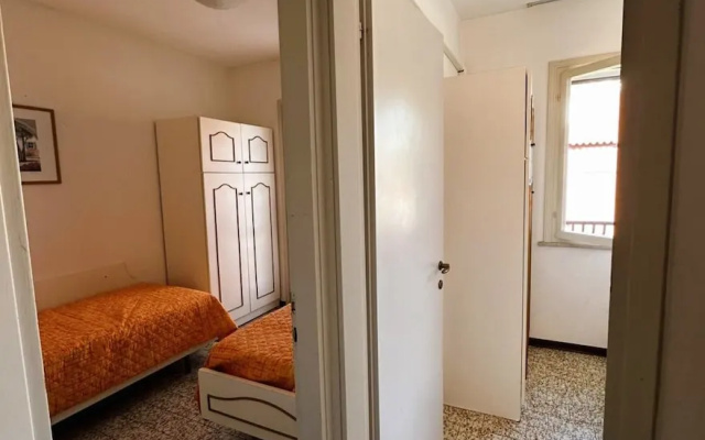 Charming Apartment Near the Beach With Pool