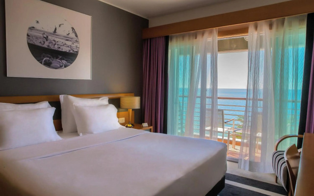 SANA Sesimbra Hotel