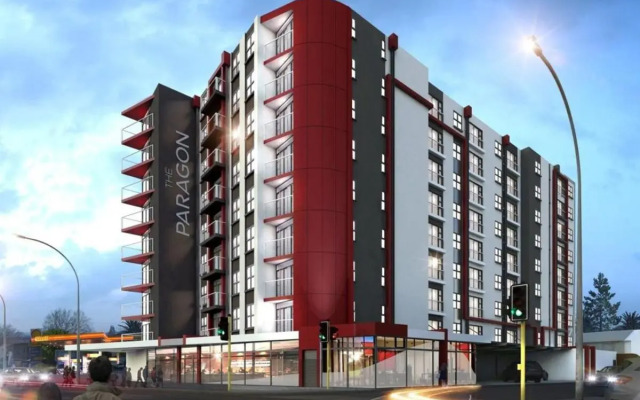 The Paragon LUXE with Rooftop Pool and Gym