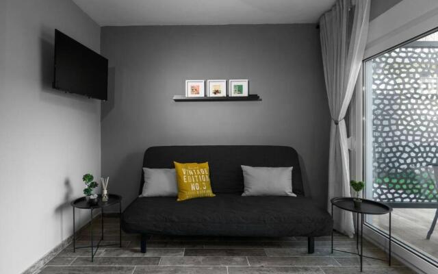 "LouLenny's aRt" BoutiQue HoMes in HalkiDiki, vol 2