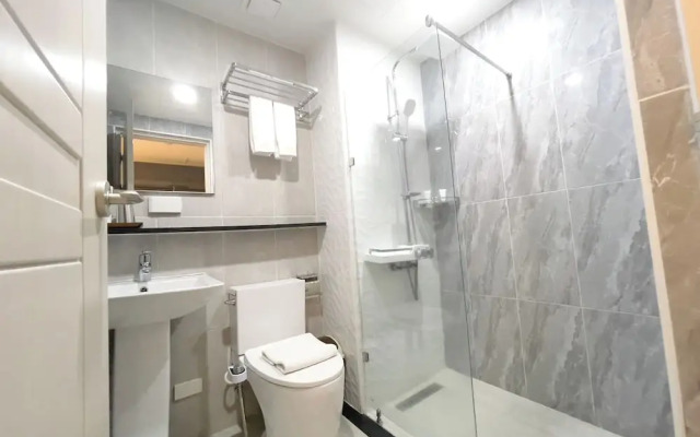 The Clover Hotel