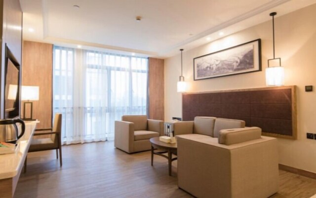 Vienna International Hotel Shenzhen Bantian Huancheng Nan Road