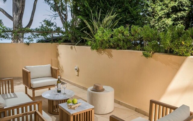 Eucalyptus Apartments Corali