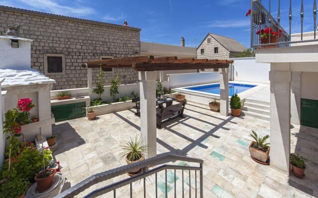 Modern Villa in Povlja With Pool