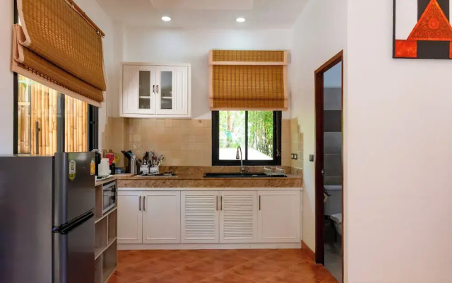 Cozy Pool Villa Outdoor Jacuzzi V197