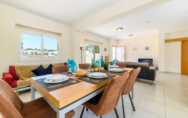 Nireas Seaview Villa