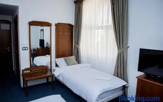 Hotel HUM