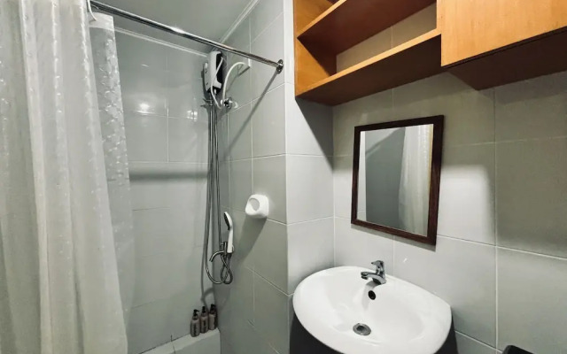 Barkada Getaway Near Esplanade