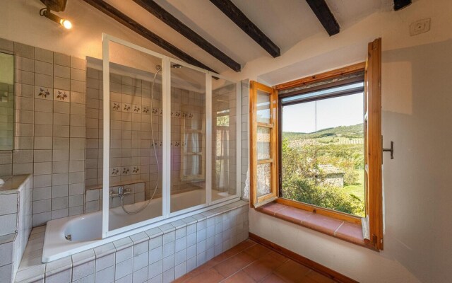Beautiful Home in Massa Marittima GR With 4 Bedrooms and Wifi