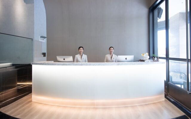 shenzhenshijinyuehuayuanjiudian