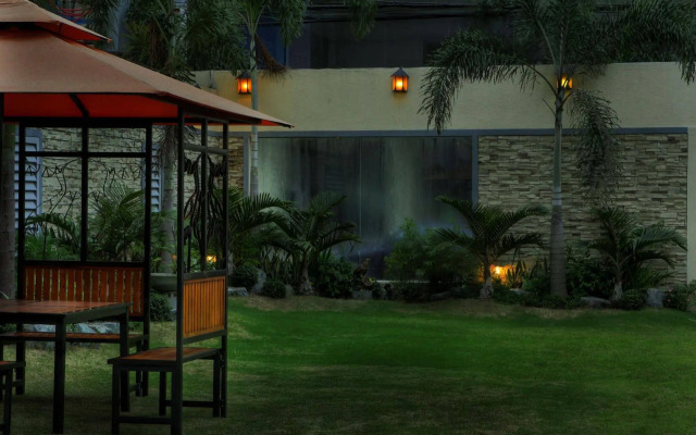 M Chereville Hotel