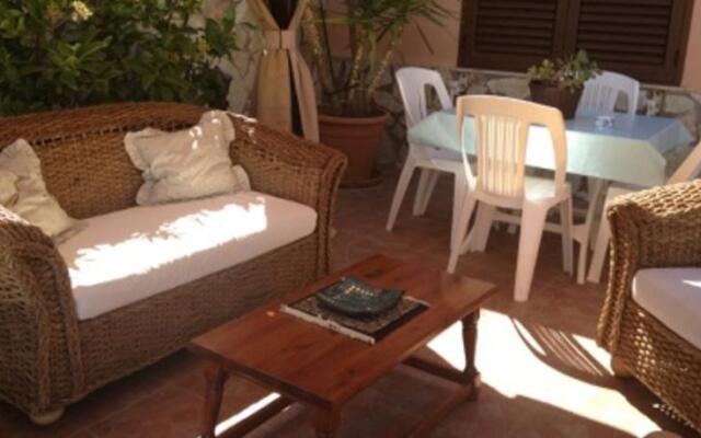Villa con Piscina a Balestrate