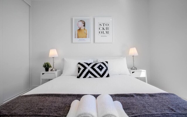 61*Boutique one-bedroom*Boxhill Central*Mall