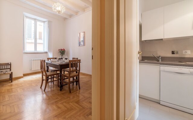A peaceful retreat 2 minutes from Piazza Navona - FromHometoRome