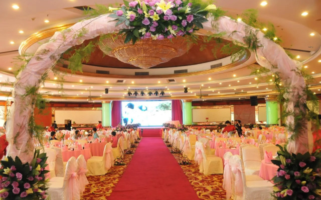 Zhuhai Holiday Resort Hotel - Light Inn