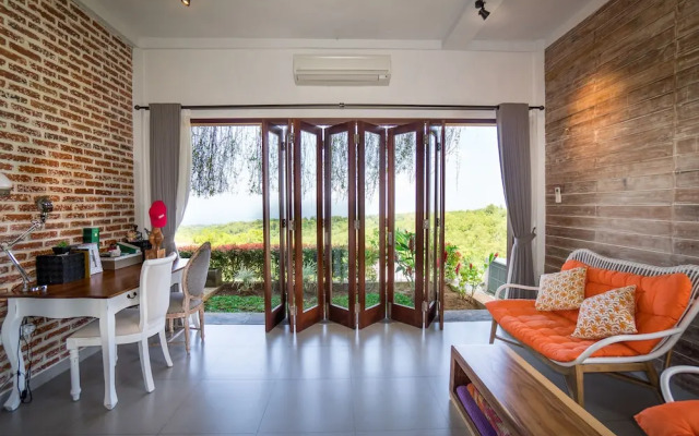 The Ocean Views Luxury Villas & Apartment