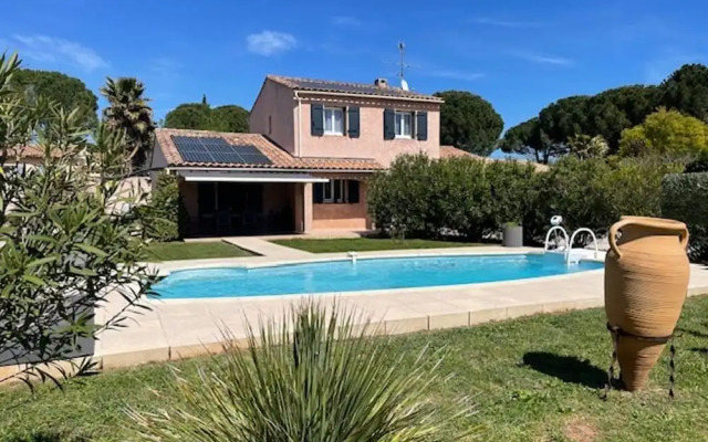 Villa in Vidauban With Pool & Vineyards Nearby