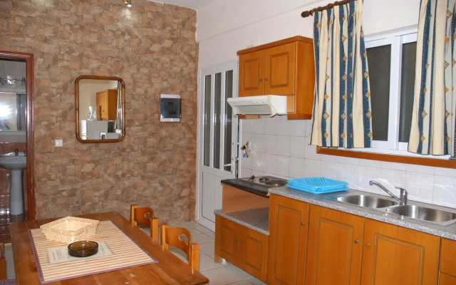 Stefanos Place