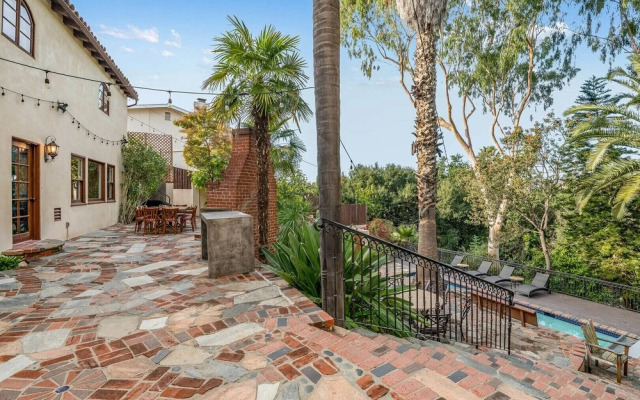 Views of the Hills From Fredonia Drive