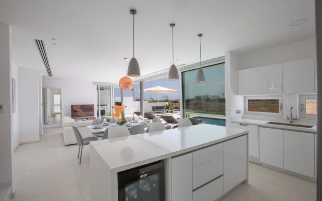 Protaras Holiday Villa Bp13
