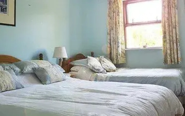 Clinton'S Woodview Farmhouse