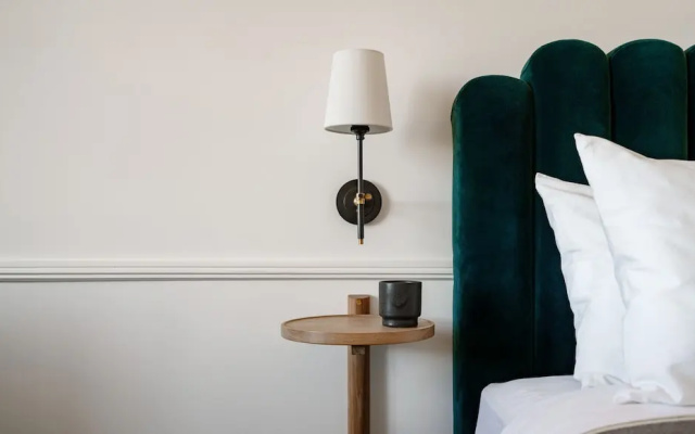 Longfellow Hotel