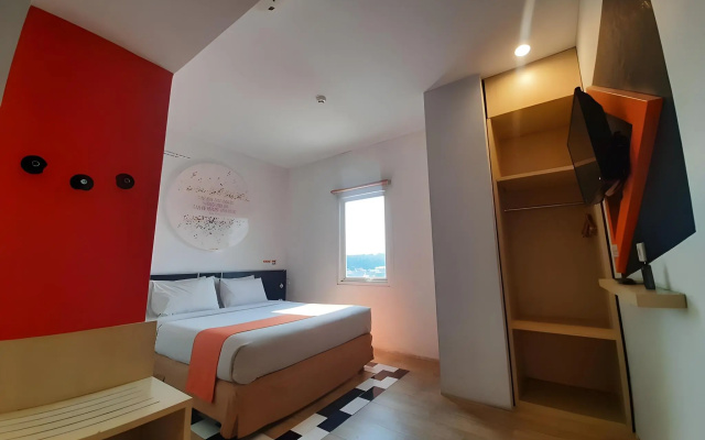 Front One Inn Semarang – Guest Rooms – Semarang