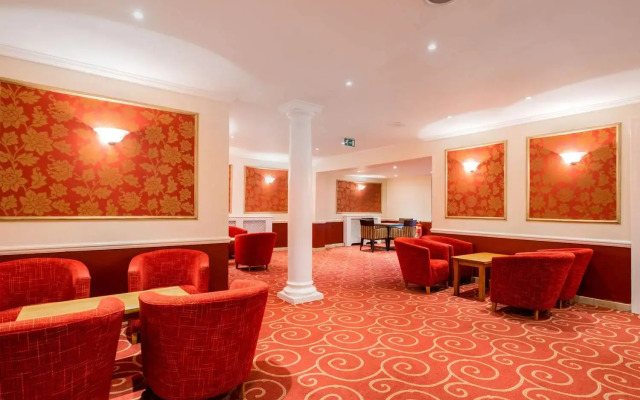 Ramada by Wyndham Cheltenham