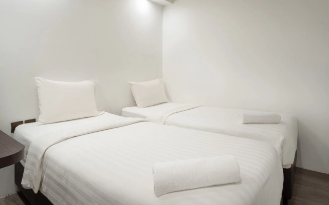 A Hotel Dickson