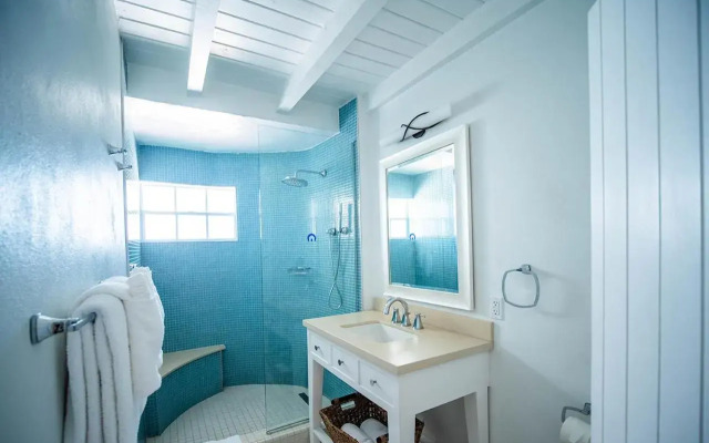 Windjammer Landing Resort and Residences