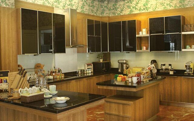 Elliottii Residence Duta Niaga