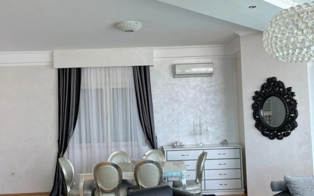 Apartman Staklena kula