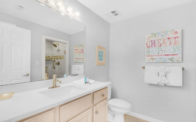 Silver Beach Towers 1205 East