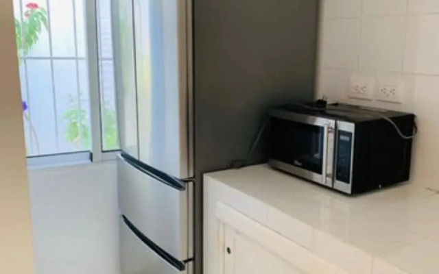 Caribbean Living Beach Club & Hostel