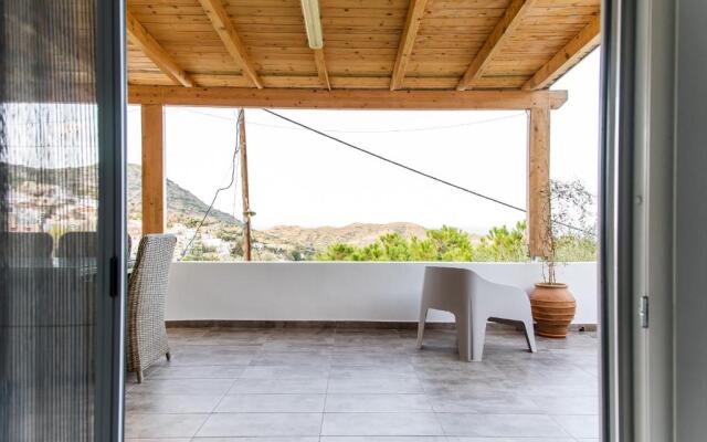 Chic & Spacious House in Rodia Heraklion
