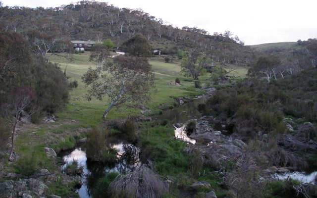 Mowamba River Lodge