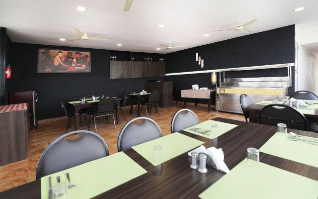 OYO 1078 Hotel Royal Serenity